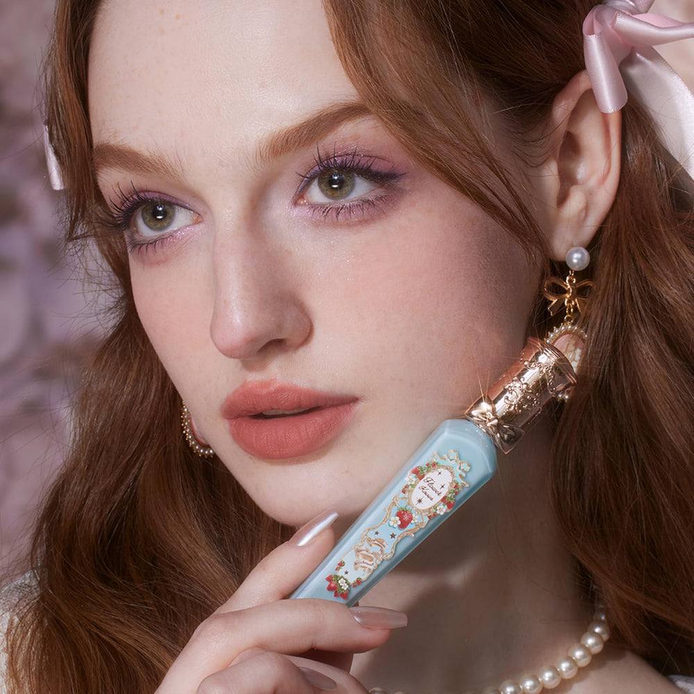 Flower Knows Strawberry Rococo swatch highlights waterproof, smudge-proof color for daily wear.