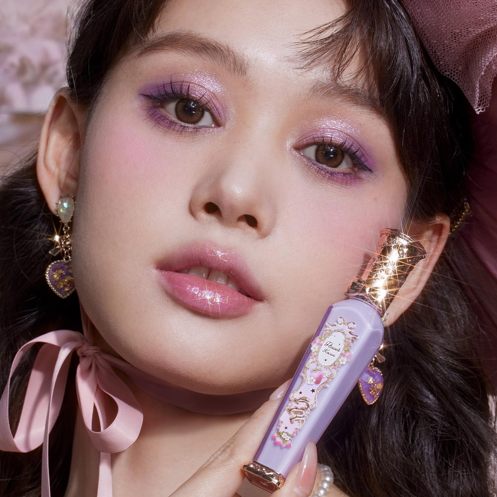 Flower Knows Violet Strawberry Rococo Glowy fragrance note hints fruity scent during use