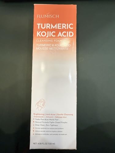 FluMisch Turmeric Kojic Face Wash foaming texture enhances gentle cleansing.