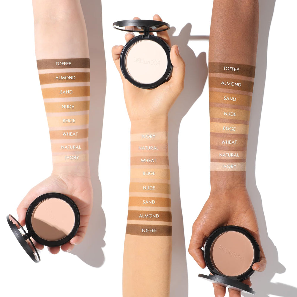 FOCALLURE Flawless Pressed Powder portable-compact enables on-the-go touchups.