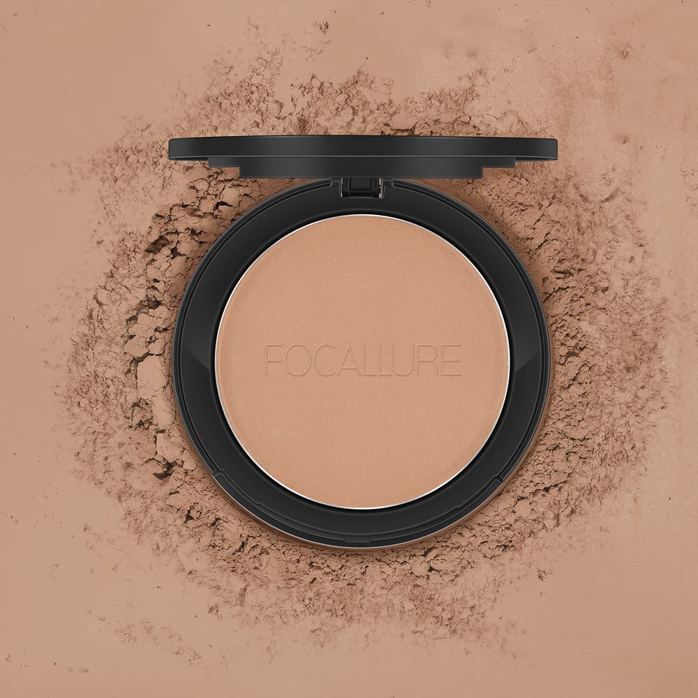 FOCALLURE packaging closeup highlights sleek travel-friendly design for everyday use.