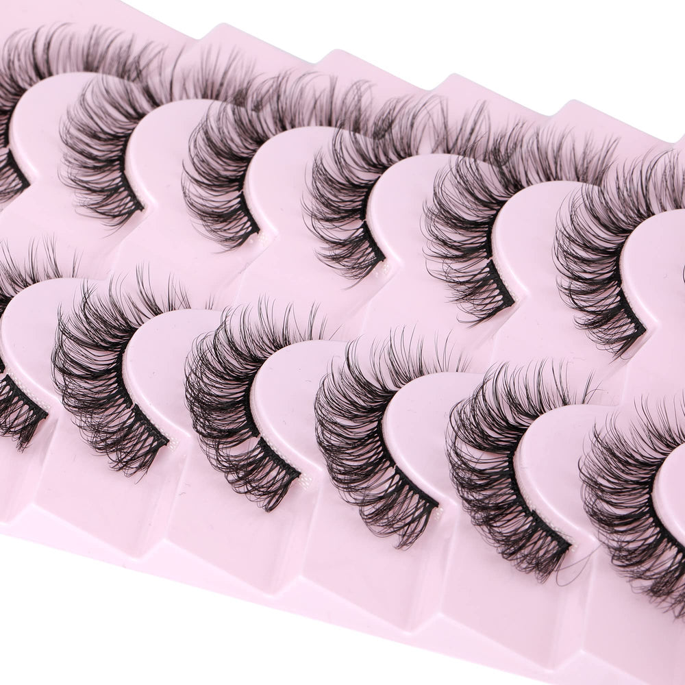 Focipeysa premium matte black lash blends with natural eye color.