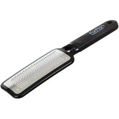 ForPro Premium Foot Rasp in use on feet demonstrates effective callus removal.