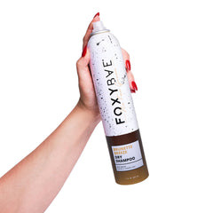 FoxyBae Brunette Breeze spray application shows oil absorption for quick refresh