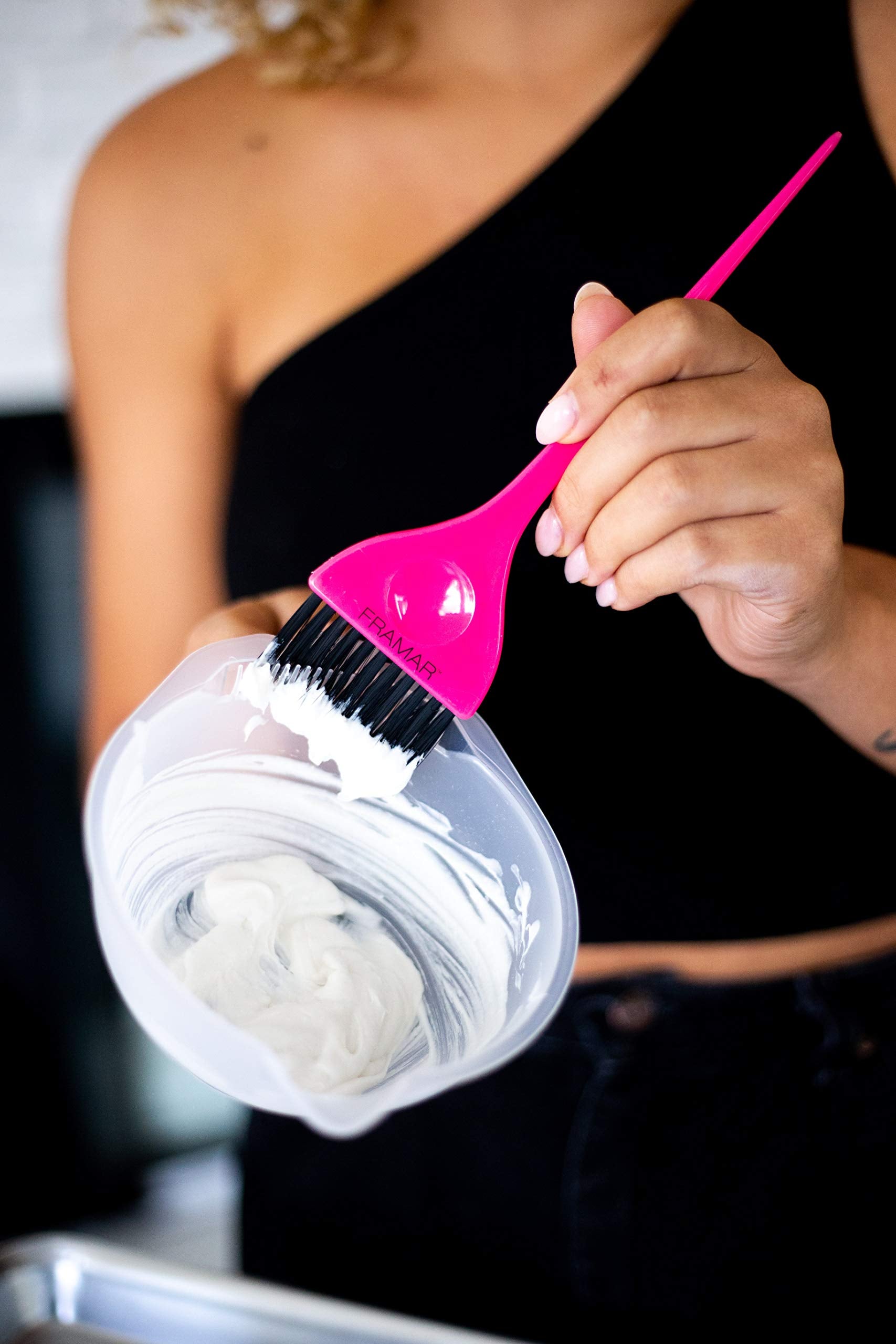 FRAMAR color bowl with brush-cleaning teeth to reduce waste.
