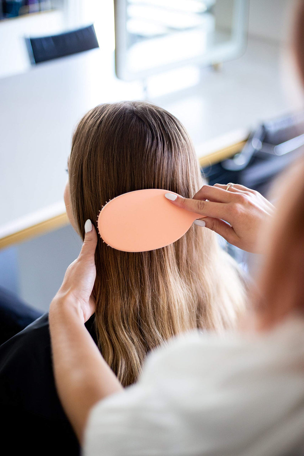 FRAMAR detangling brush wet-hair use leaves knots manageable on damp hair