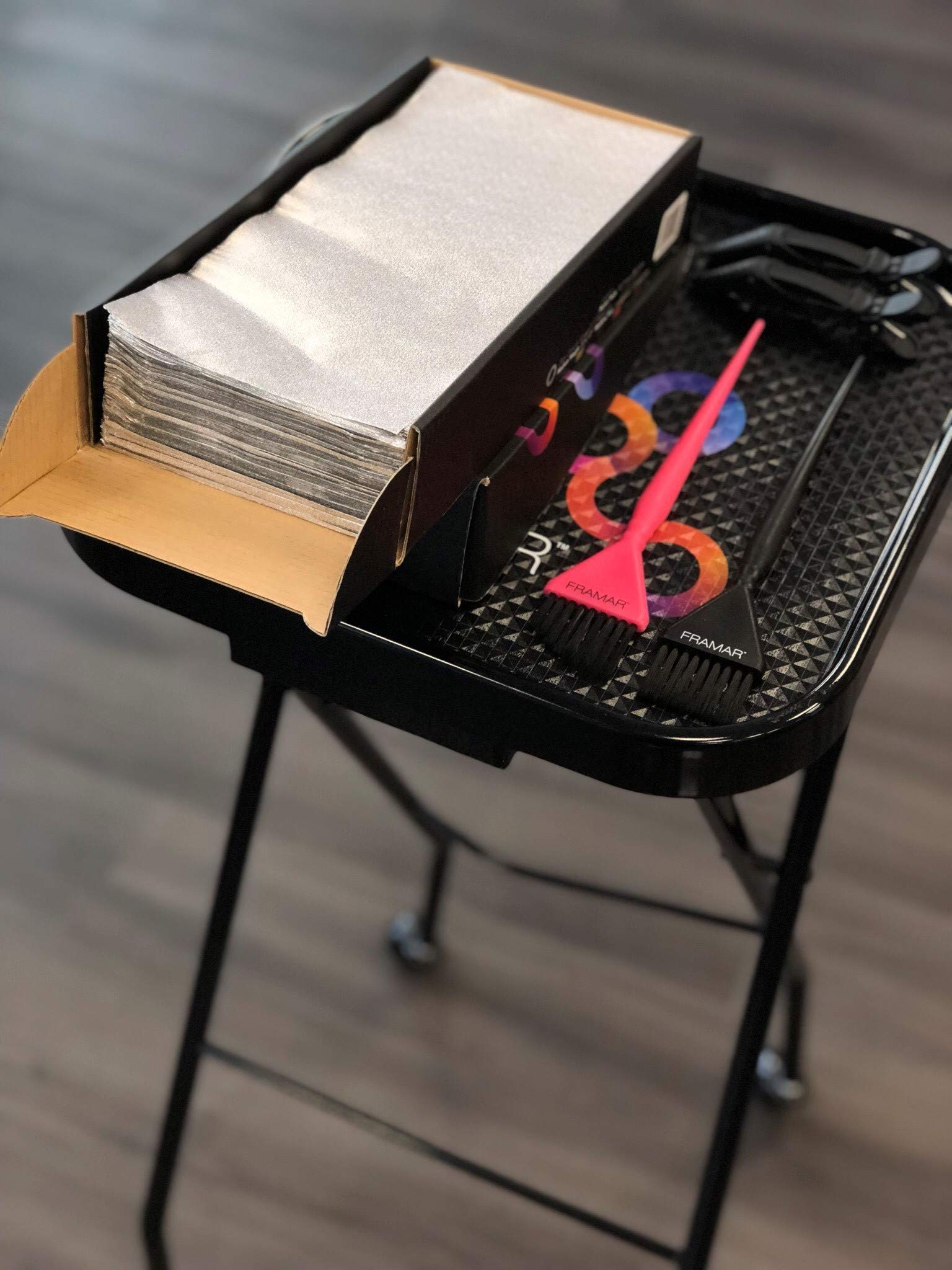 FRAMAR non-slip embossing provides secure grip during highlighting sessions.