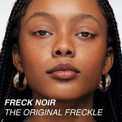 Freck Beauty Freck Noir brush-tip — ultra-fine tip for precise dot clusters.
