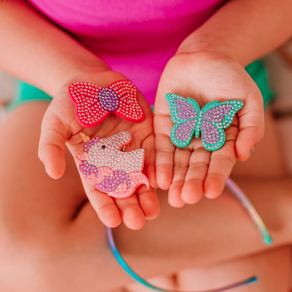FROG SAC duo-clip set doubles as cute party favors and gifts for birthdays.