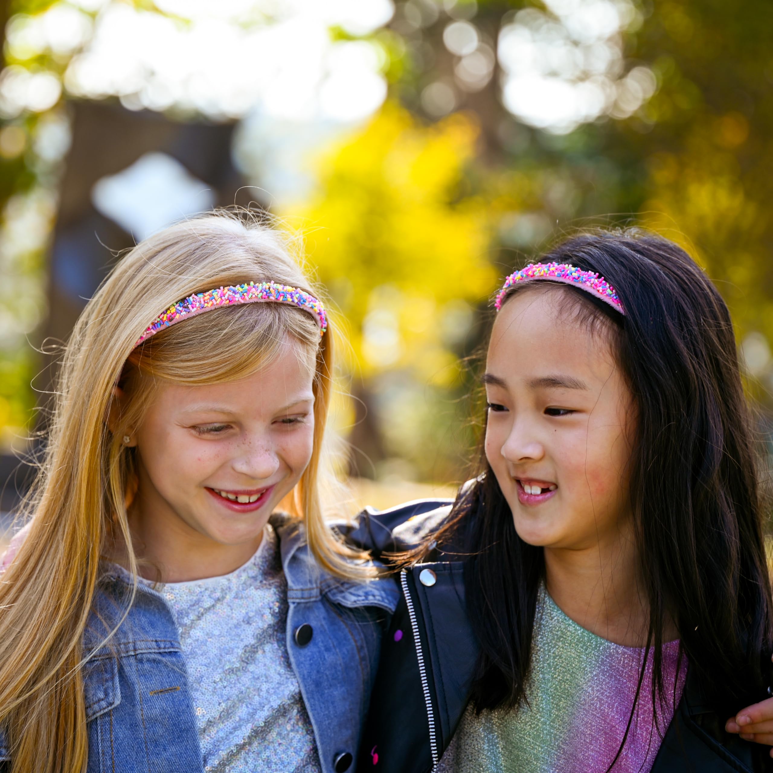 FROG SAC non-slip velvet lining headband keeps hair in place during activities.