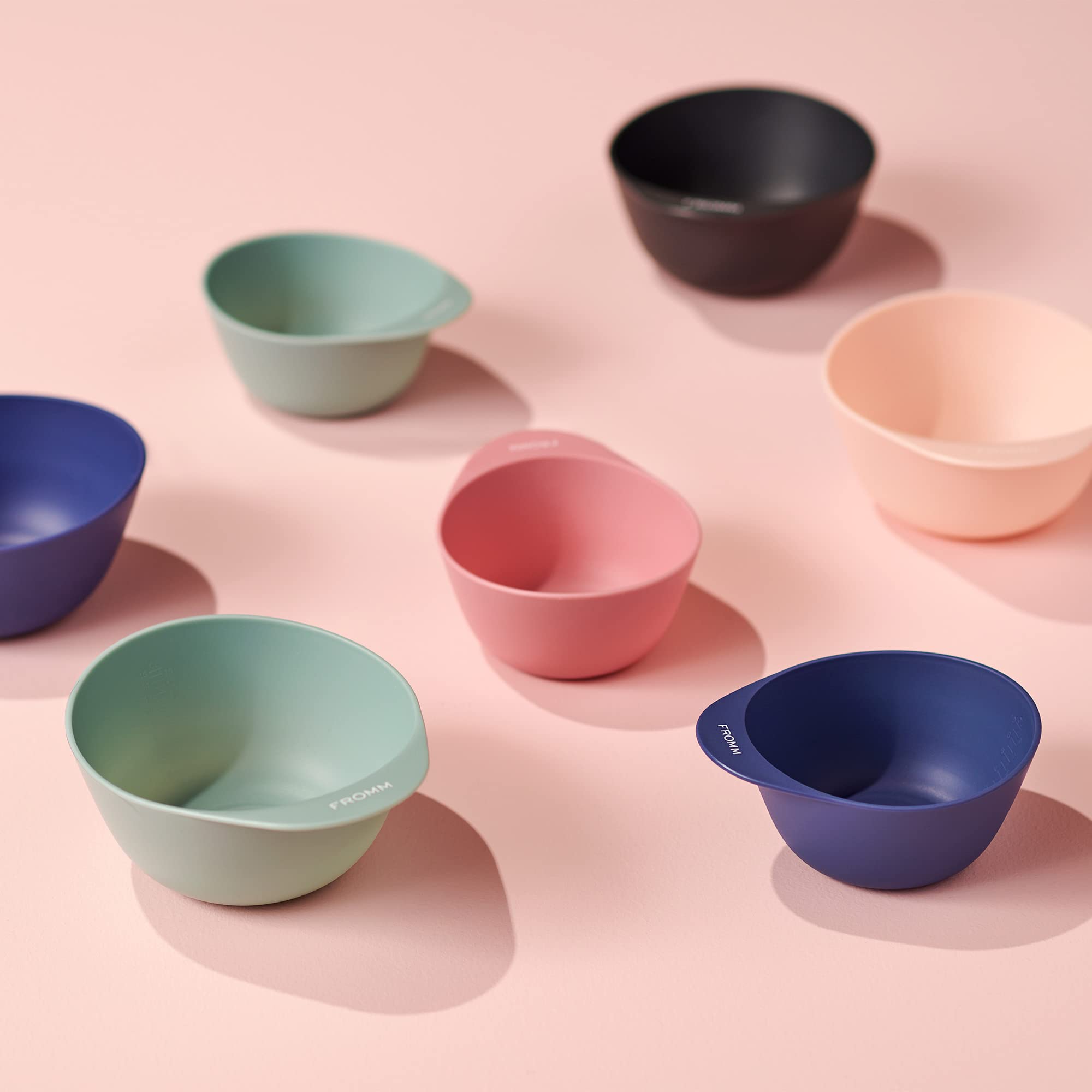 Fromm bowl with tab handle supports easy hold during sessions.