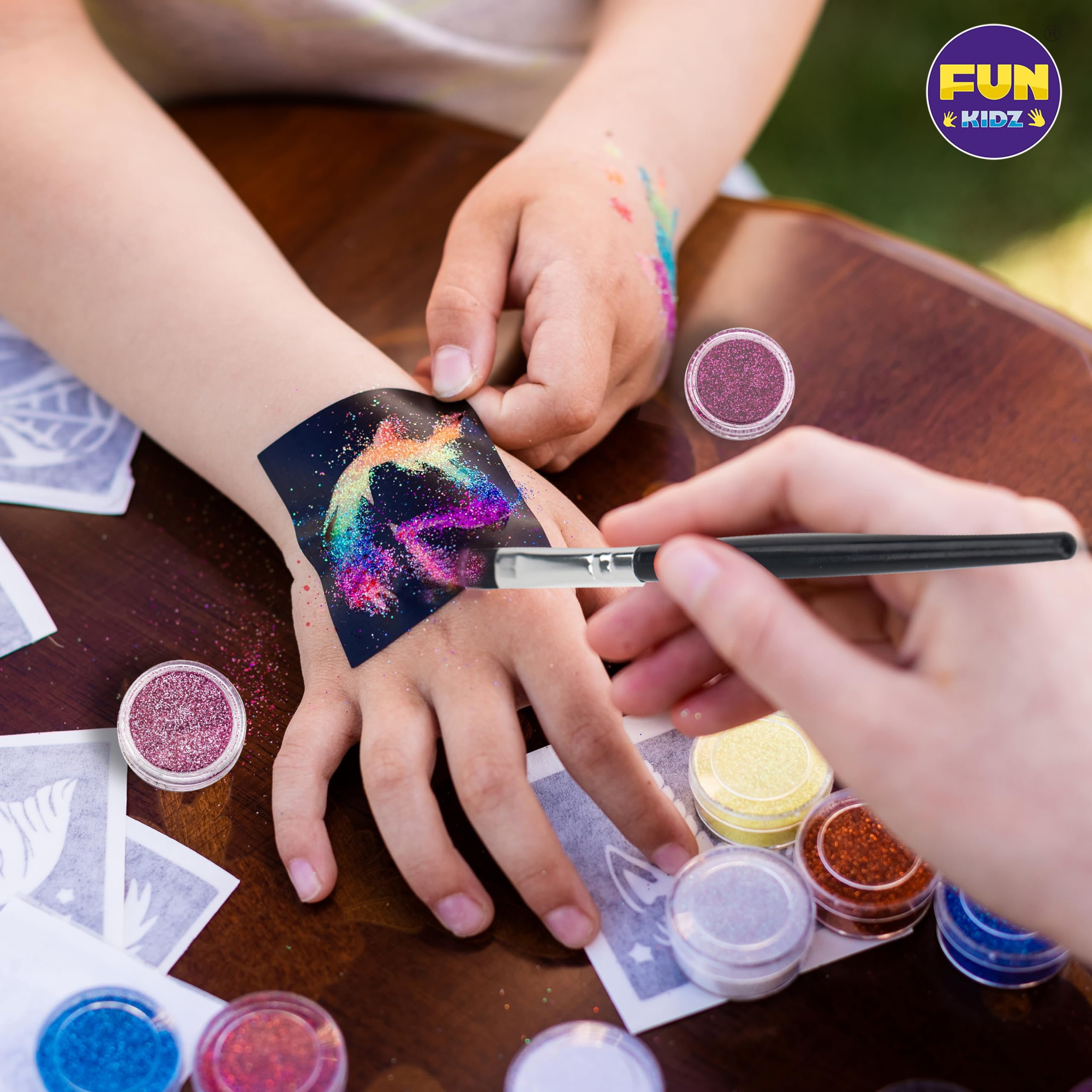FUN KIDZ glitter colors add sparkle to designs and crafts