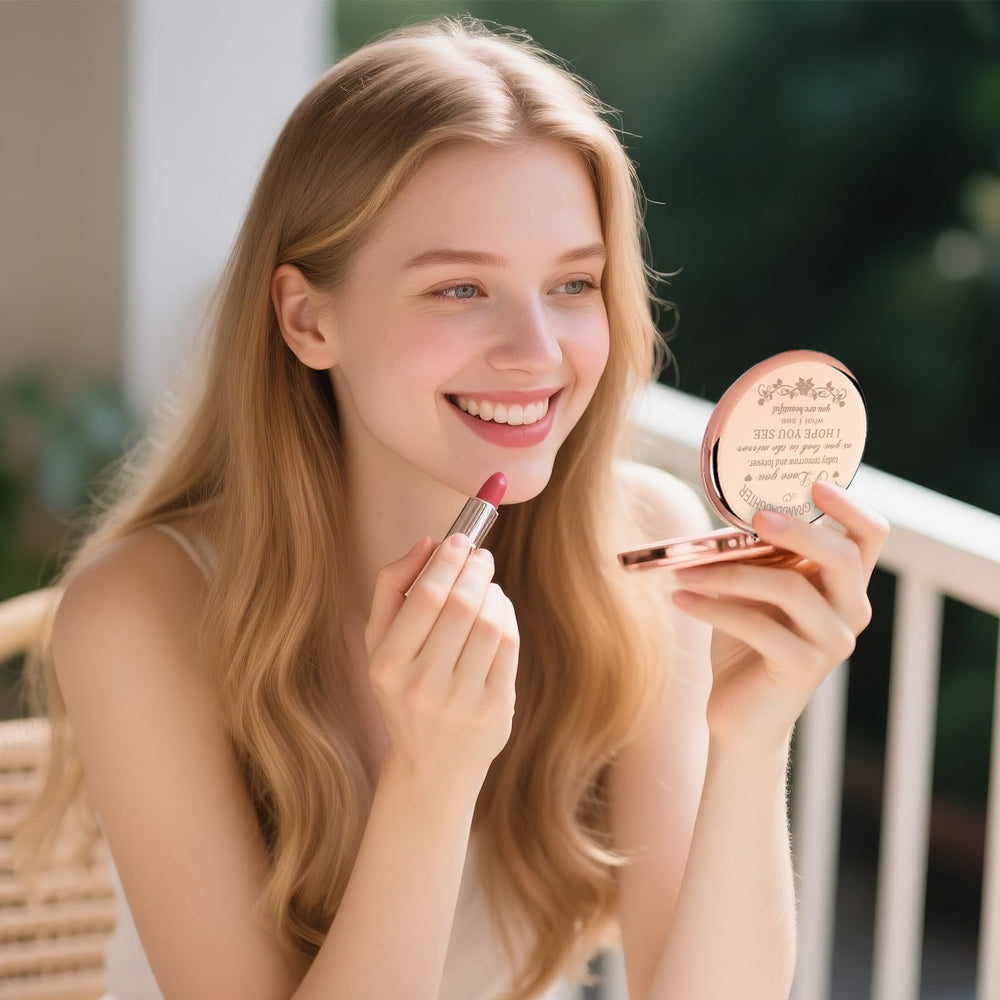 GAOLZIUY rose gold compact mirror closeup highlights elegant finish and portability.
