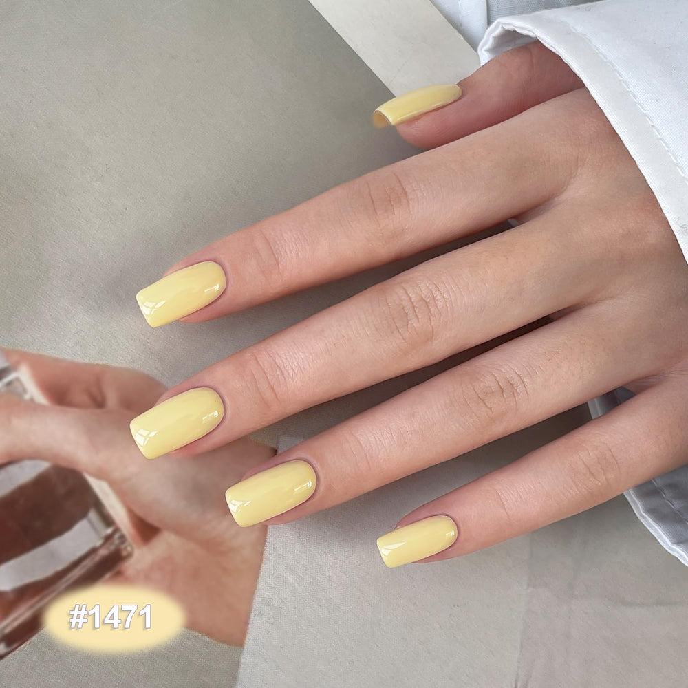 GAOY Pastel gel nail polish blue bottle adds a cool DIY manicure tone