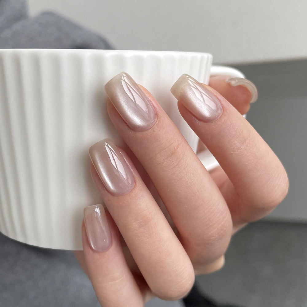 GAOY Misty Urban swatch reveals translucent holographic glow under light with magnet effect.