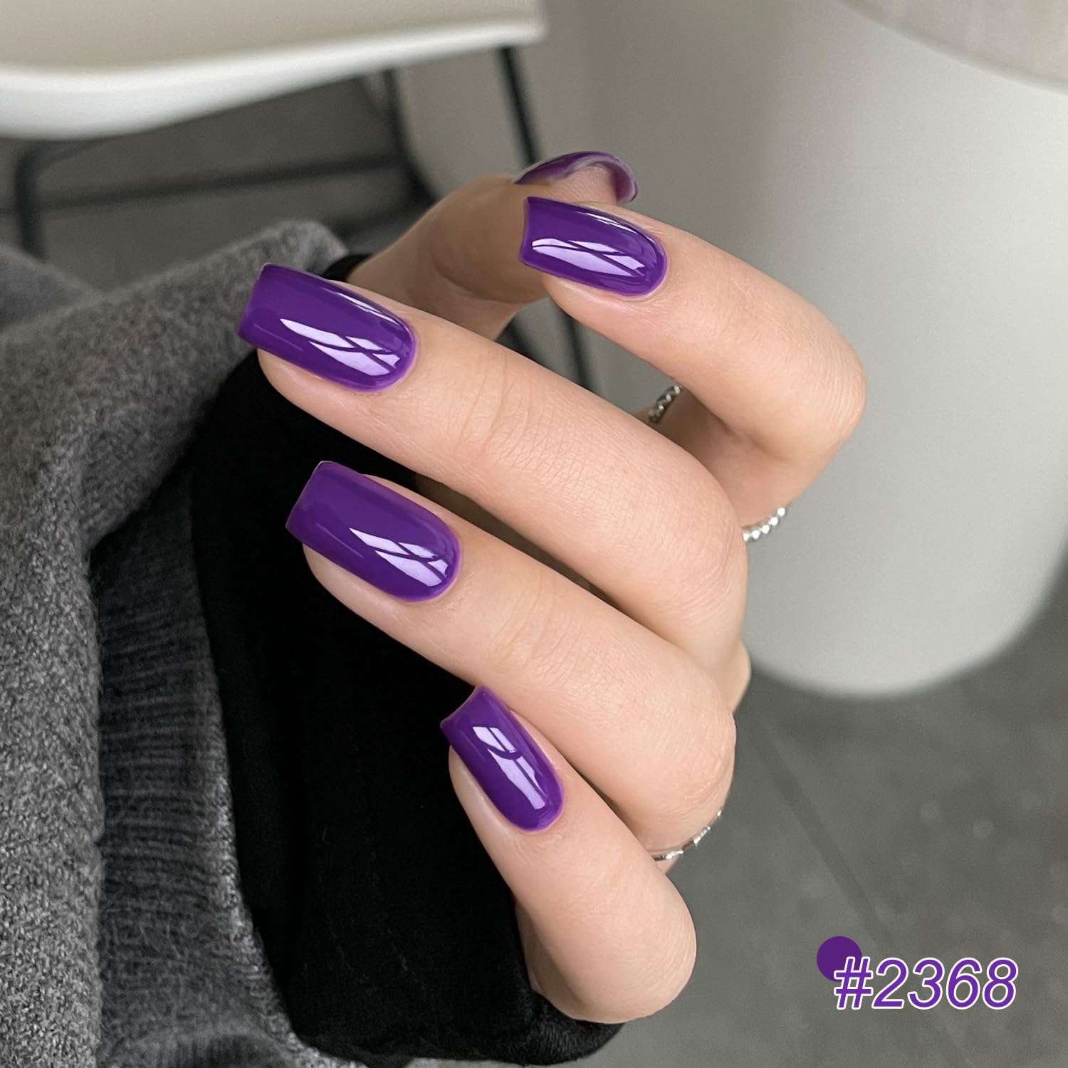 GAOY UV light curing in 60 seconds for quick dry at home gel manicures.