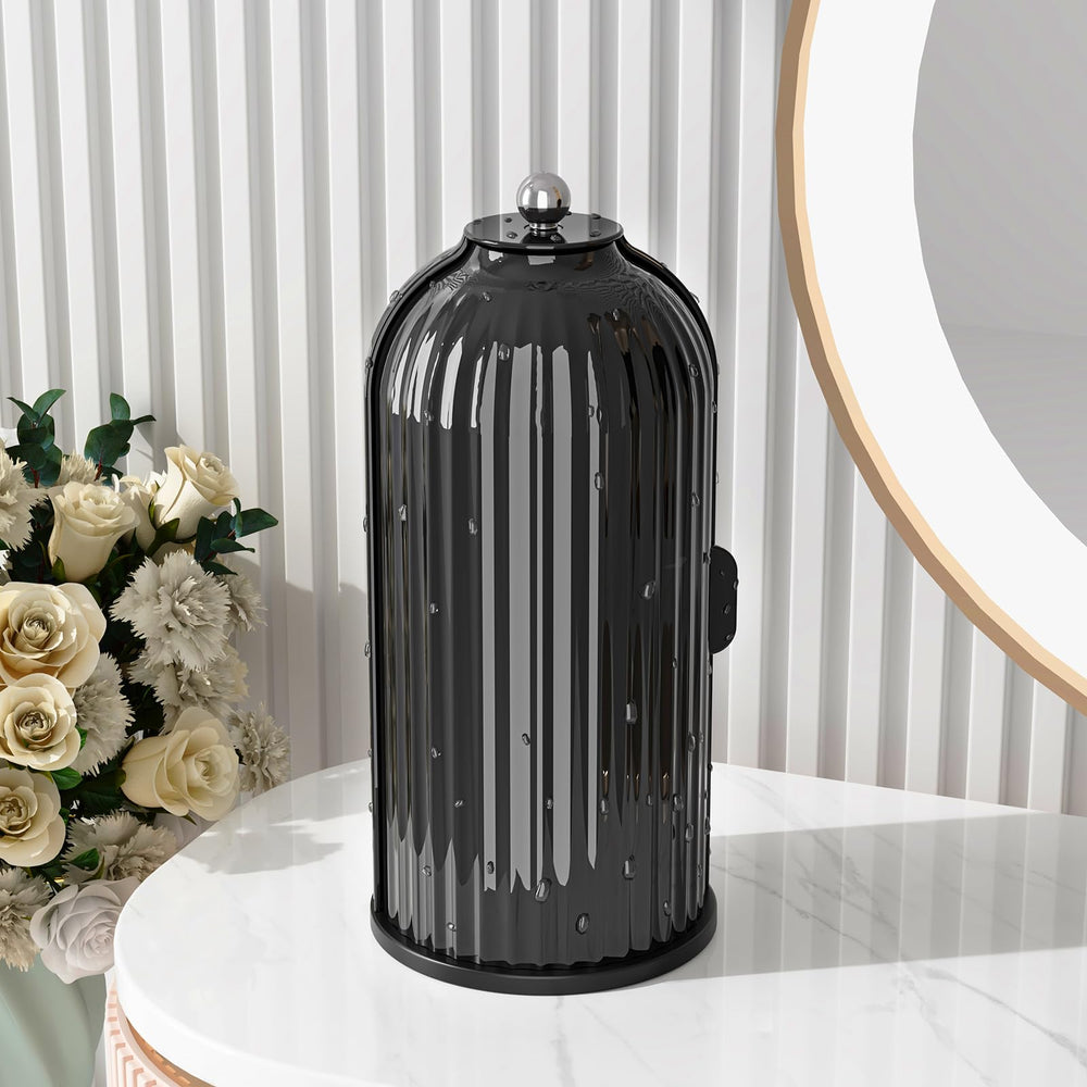 GAXmi makeup brush holder with lid keeps brushes dust-free on your vanity.