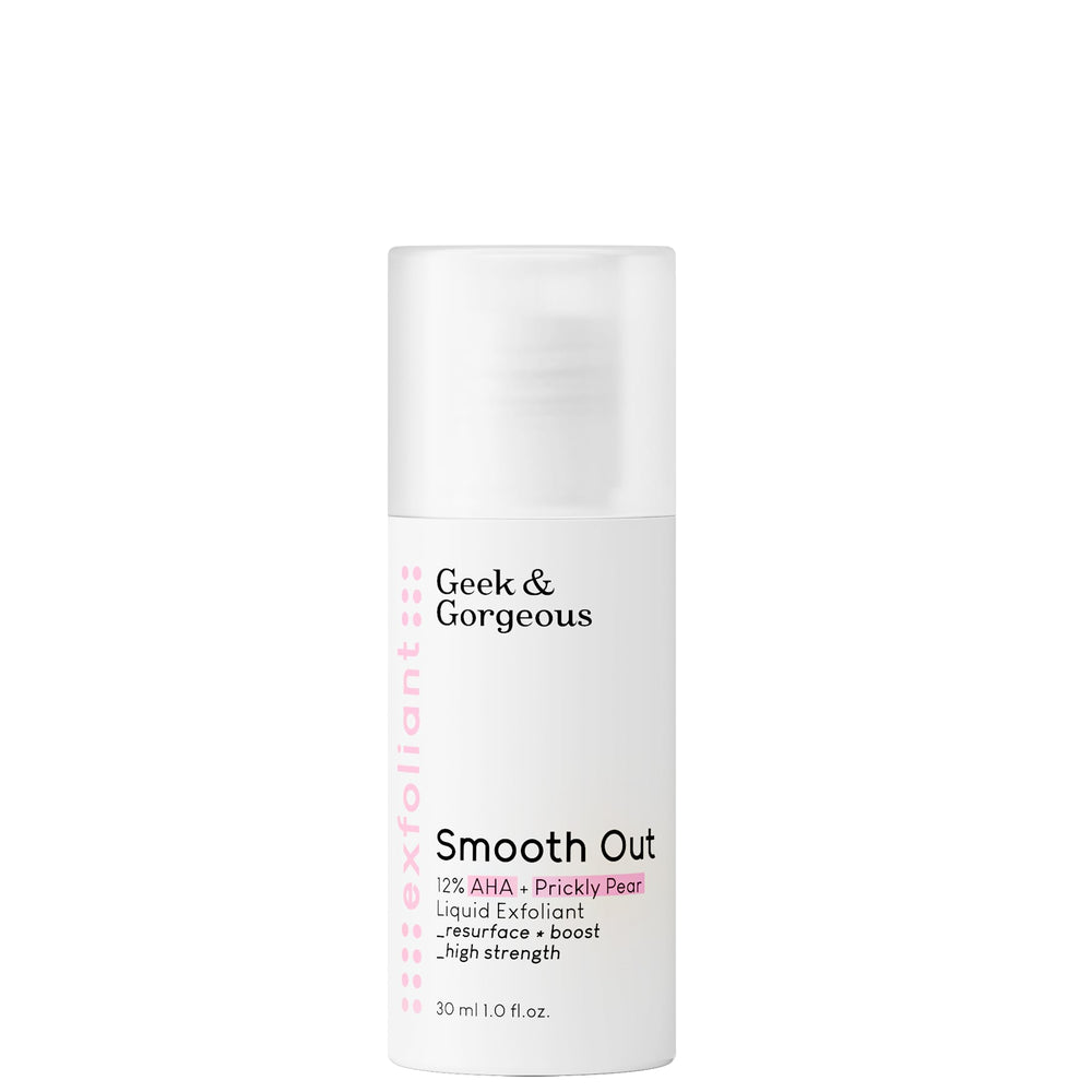 Geek & Gorgeous Smooth Out bottle pour for easy exfoliation and texture refinement.