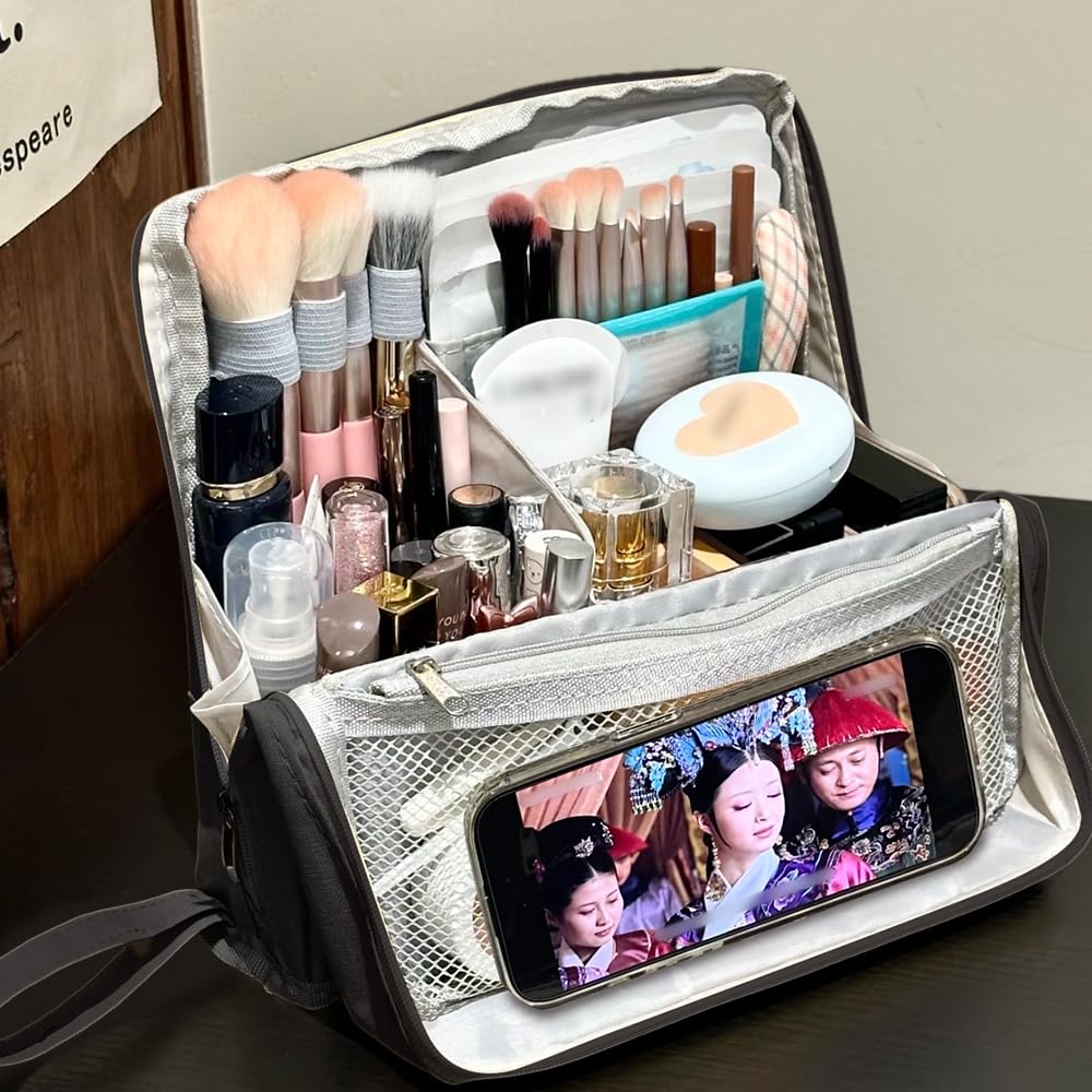 Geelraqaly open layout showing compartments for brushes and small items