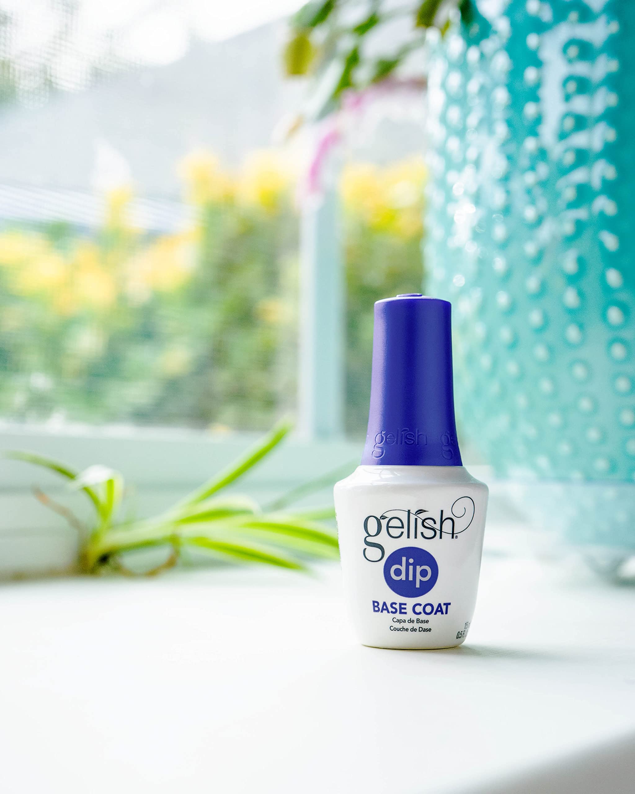 Gelish Dip Basix Kit Top Coat delivering glossy, shielded finish.