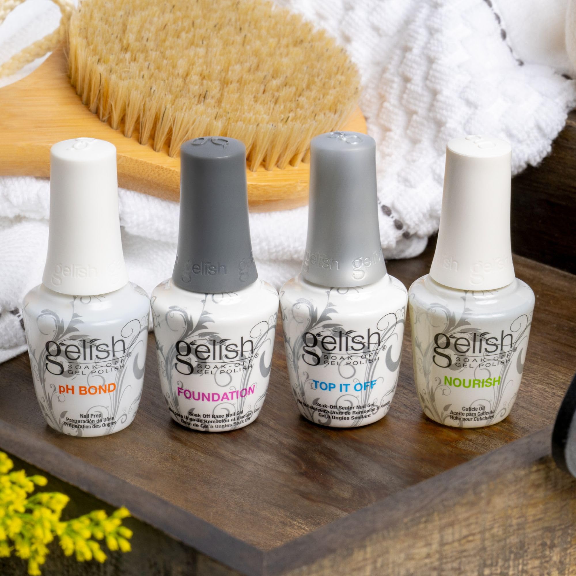 Gelish Top It Off Sealer Gel delivers glossy, chip-free finish.