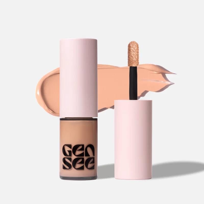 Gen See Mixed Media Matte Liquid Eyeshadow Linen 04 on eyelids for an easy-to-blend soft ivory look