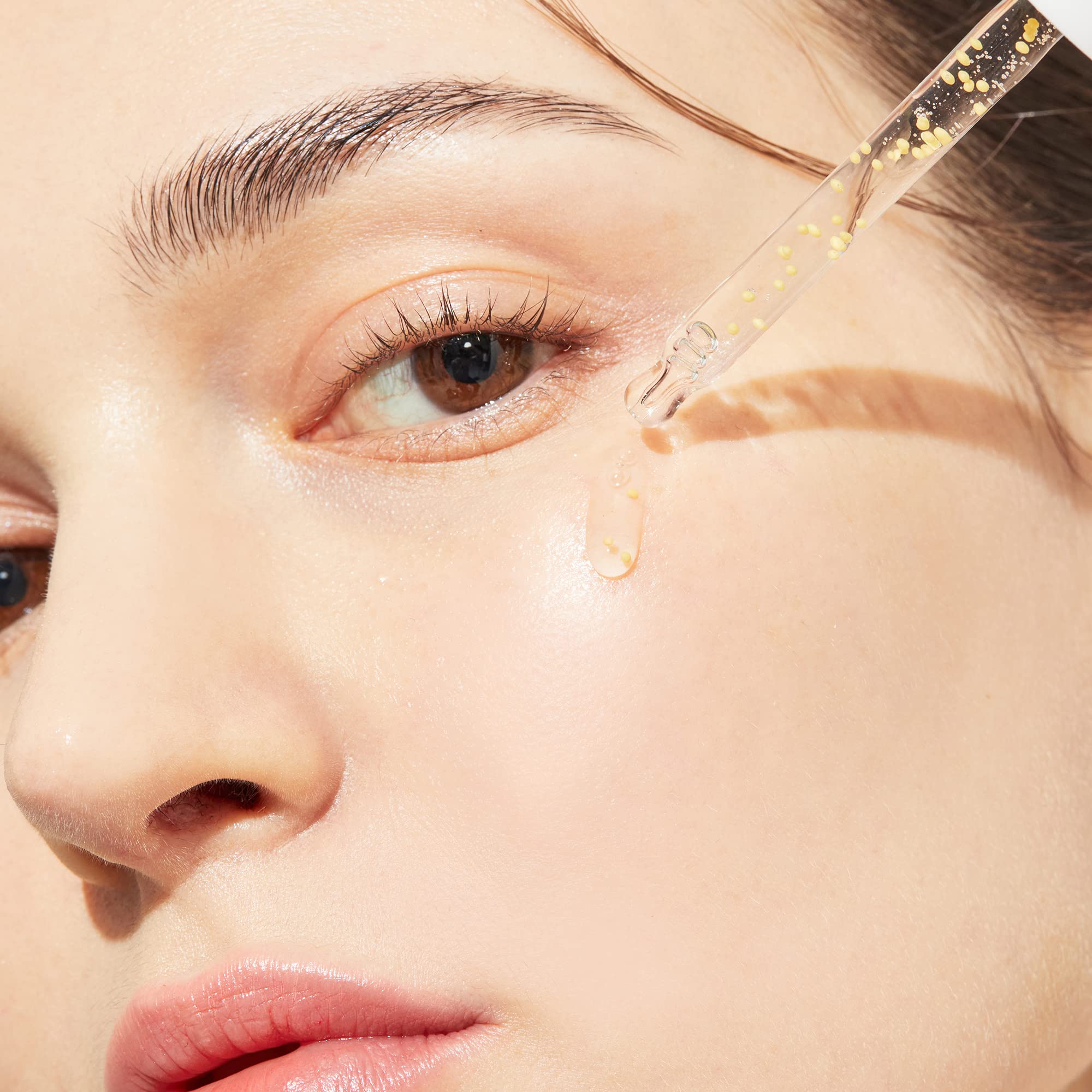 Genabelle encapsulated vitamin beads deliver fresh actives with every ampoule application.
