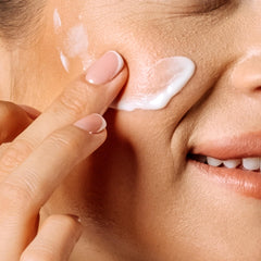 Geologie Night Cream texture swirl illustrating creamy hydration for overnight smoothing.