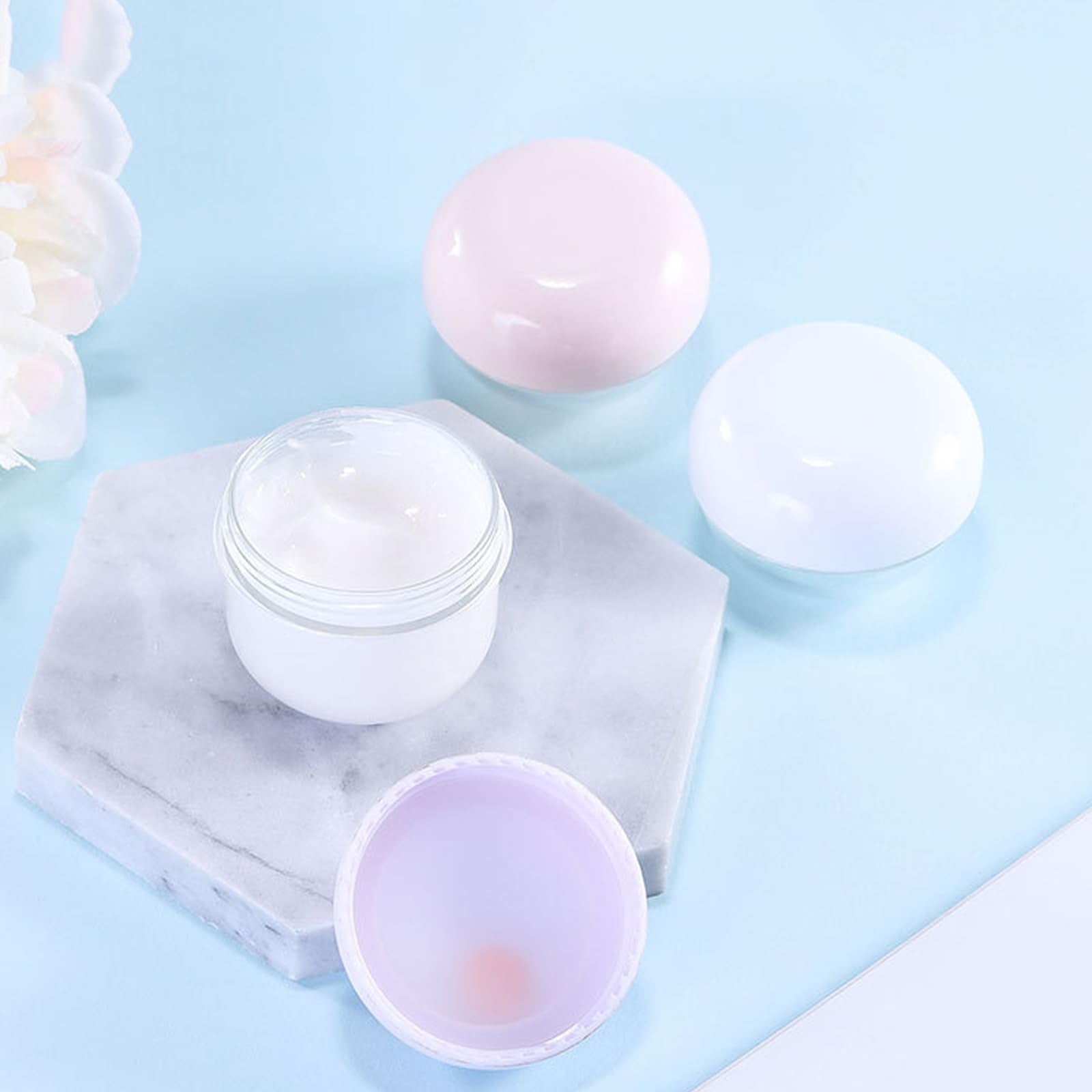 GERILKAI travel containers color variants help color-code beauty products during travel.