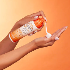 GIOVANNI 2Chic Ultra Volume Mousse applying-to-hair image shows easy styling on damp or towel-dried hair.