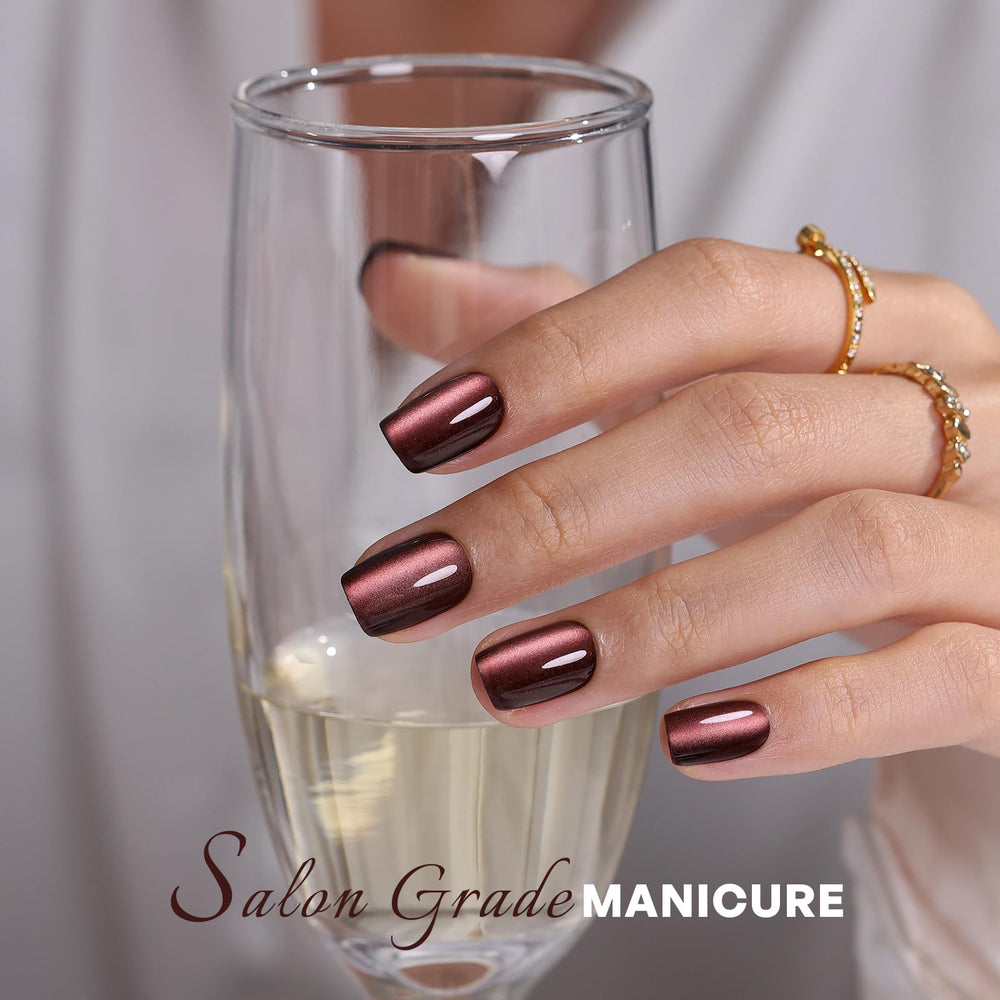 GJZEZ soft gel cat eye nails close-up shows natural fit and shimmer.