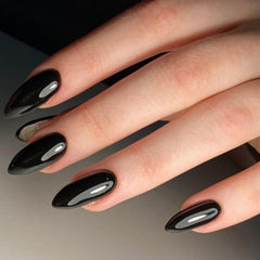 GLAMERMAID Reusable nail kit layout with tools and nails