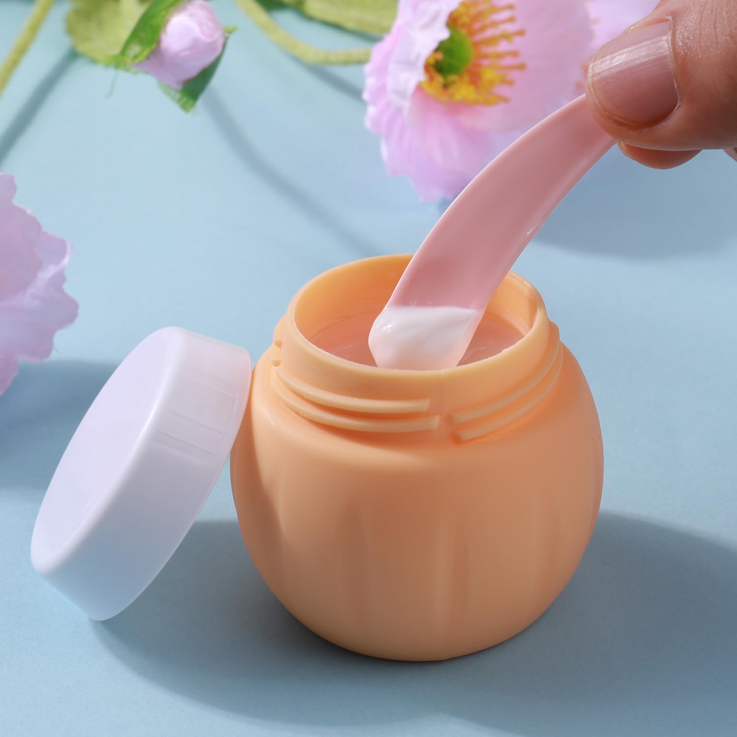 GLAMFIELDS silicone travel jar 1.7oz shows compact, on-the-go skincare solution