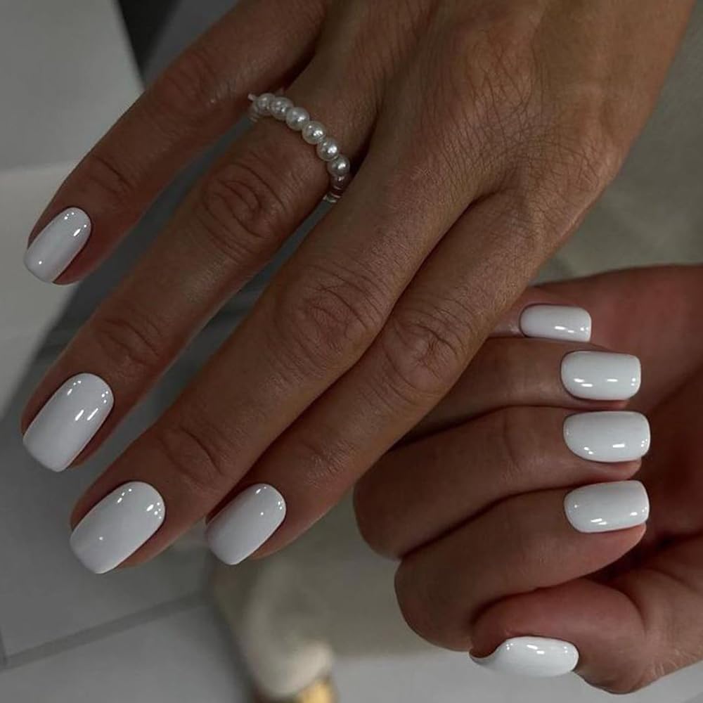 GLAMERMAID 24 nails with 12 sizes supports a precise fit for most users