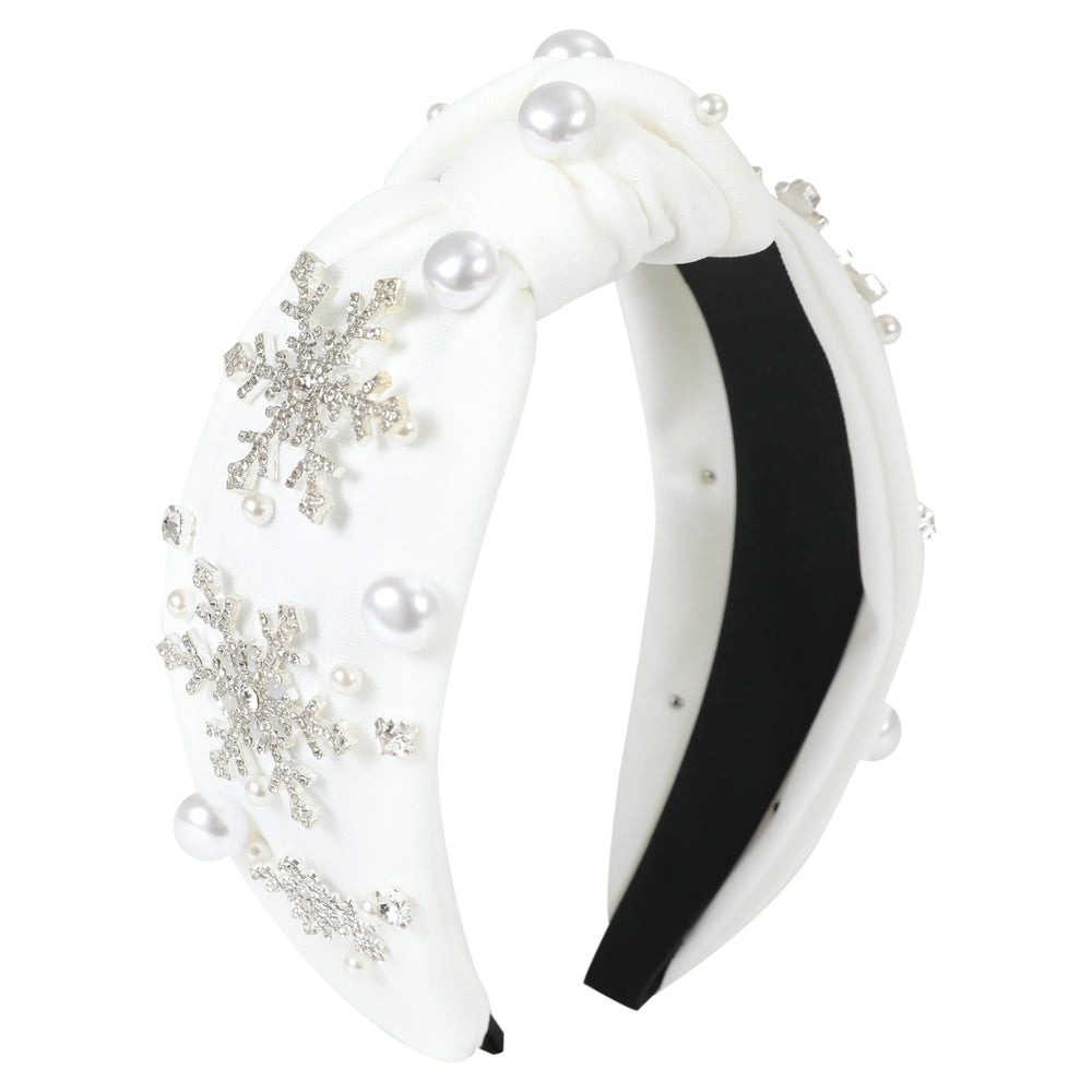 Gmmidea Christmas Snowflake Headband model adds festive sparkle for holiday outfits.