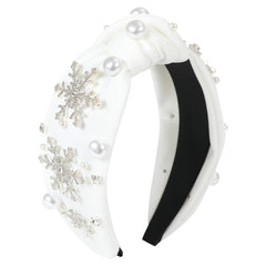 Gmmidea Christmas Snowflake Headband model adds festive sparkle for holiday outfits.