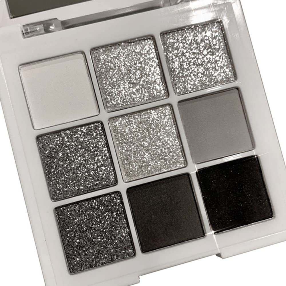 Go Ho Smoky Eyeshadow Palette close-up shows nine shades for versatile smoky looks.