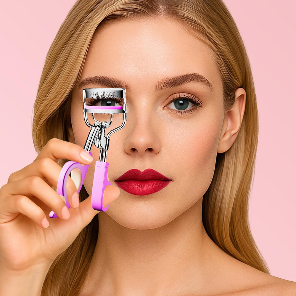 Goldenrich eyelash curler durable stainless-steel frame resists deformation during travel.