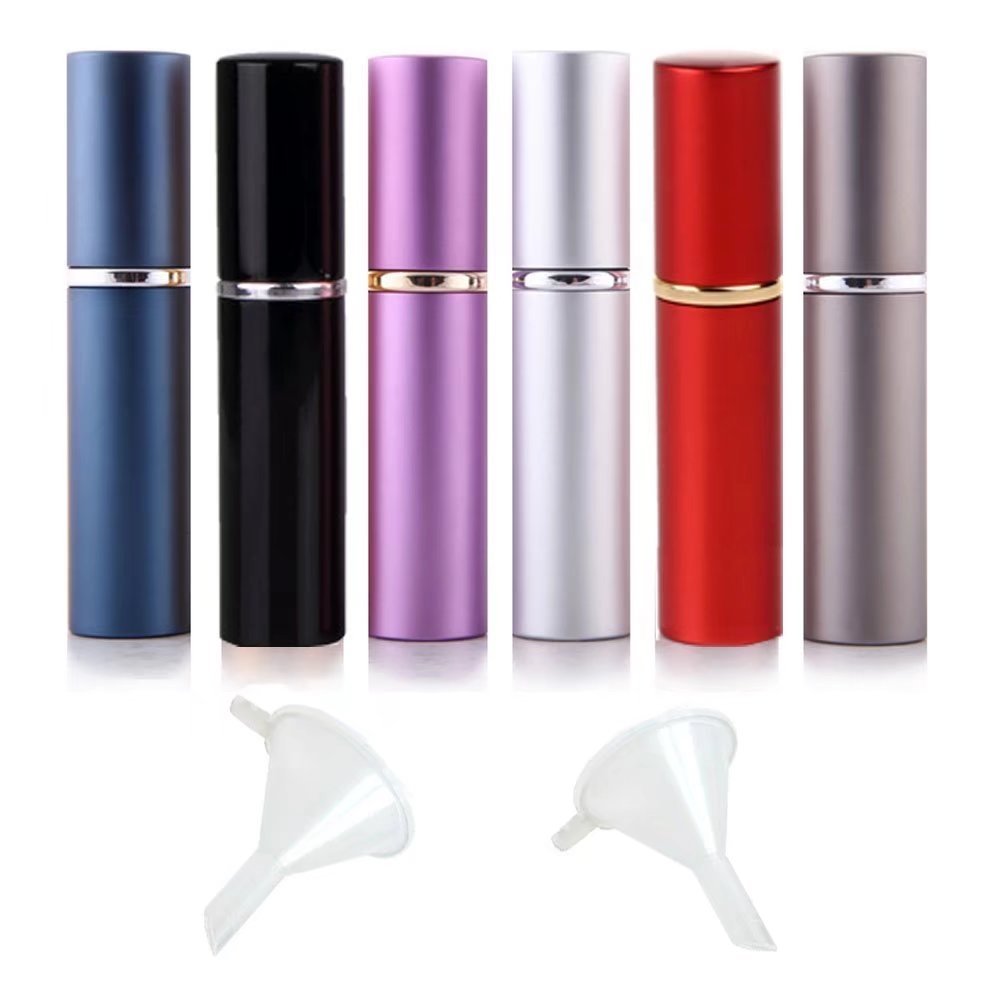 GOLF 6ml portable perfume atomizers in black for travel-friendly fragrance on the go.