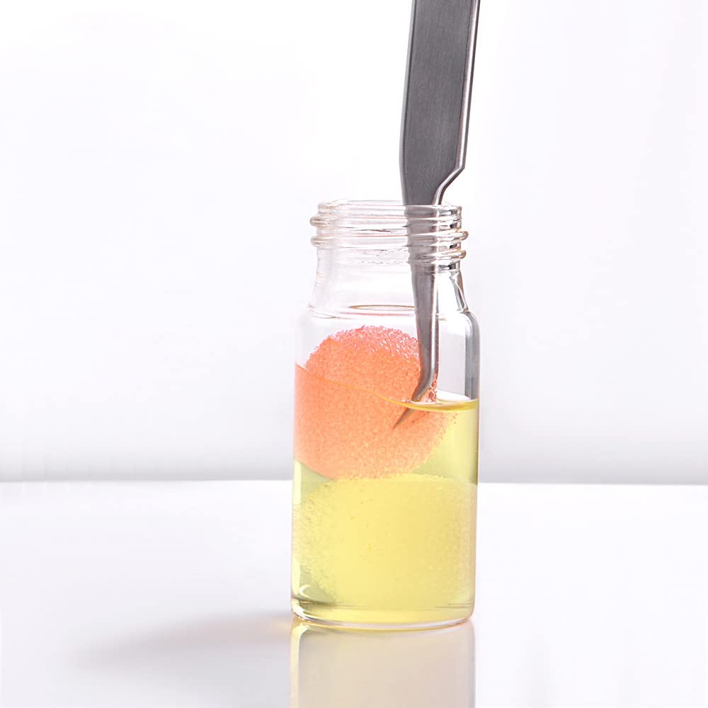 GOLLEEPRO liquid glue remover demonstrates professional-grade removal for tidy tools