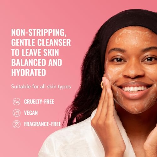 Good Molecules Hydrating Cleansing Gel rosewater gel-lather freshens skin and purifies without over-drying.