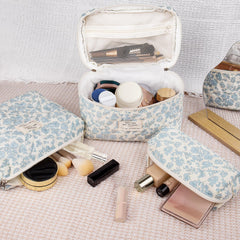 Gosect quilted makeup bag with gold zipper detail for premium daily organization.