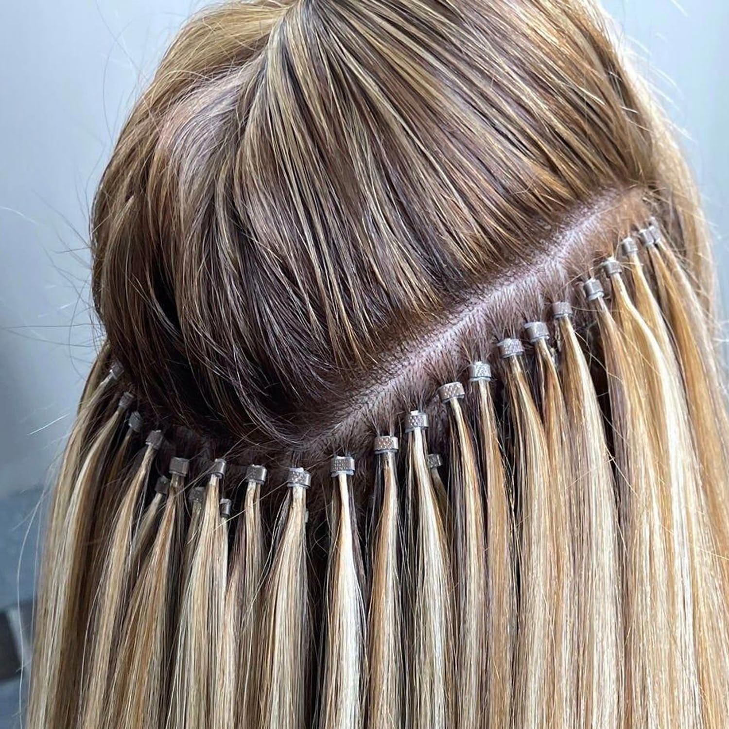 GOTDYA beads for feather extensions offering reliable grip.