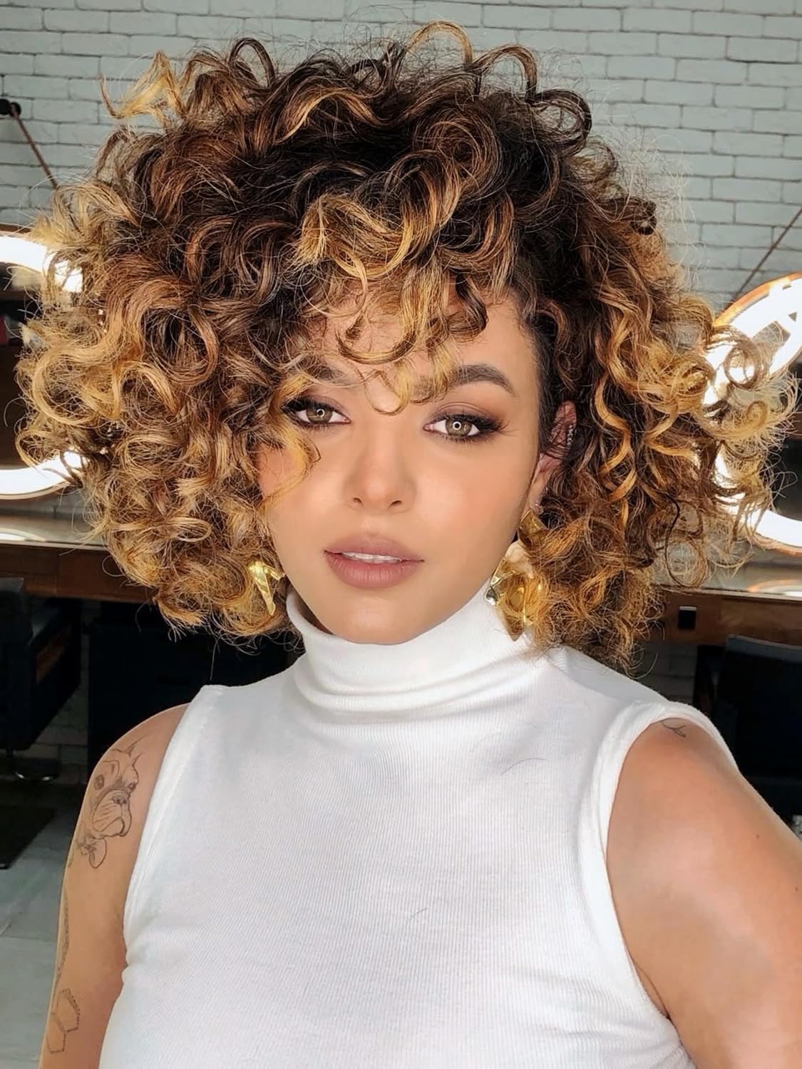 Gowit Gogo Curl 8inch close-up shows bouncy natural-looking curls.