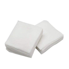 Graham Spa Essentials nonwoven esthetic wipes 200-count pack demonstrates hygienic wipe use for cleansing routines.