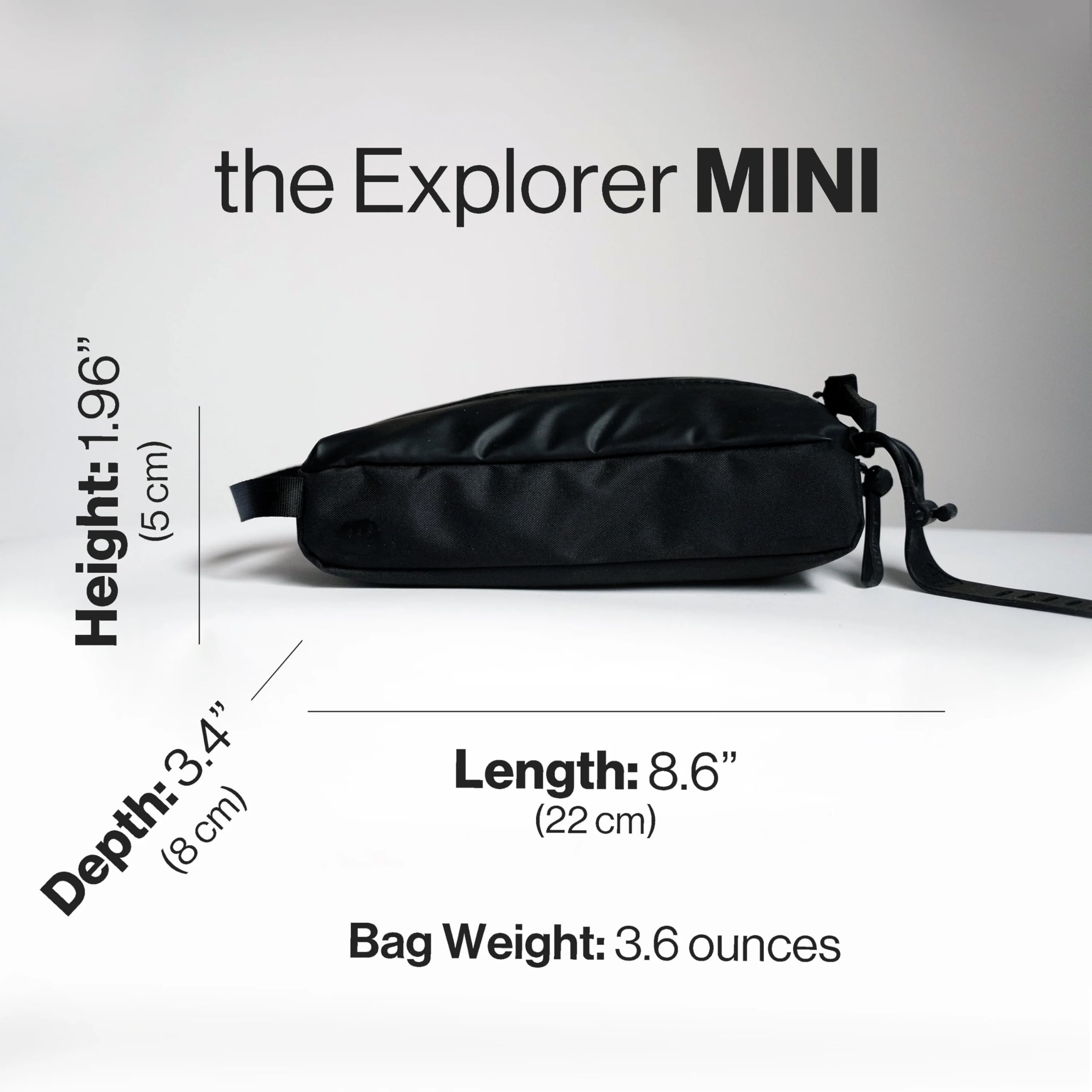 Gravel Mini Hanging Toiletry Bag durable materials indicate longevity on frequent travel