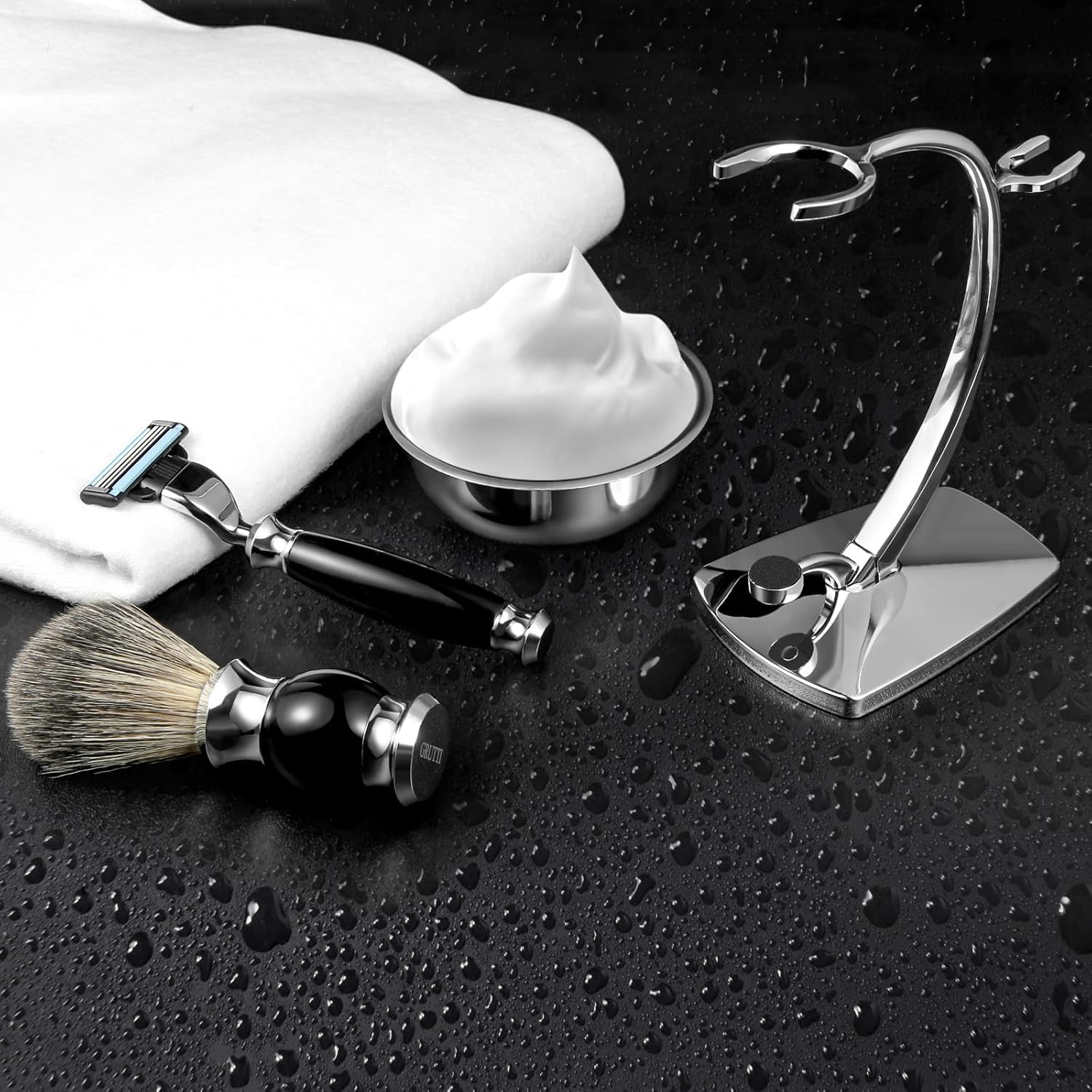 GRUTTI shaving-bowl-razor-and-brush-fit confirms compatibility with most tools.