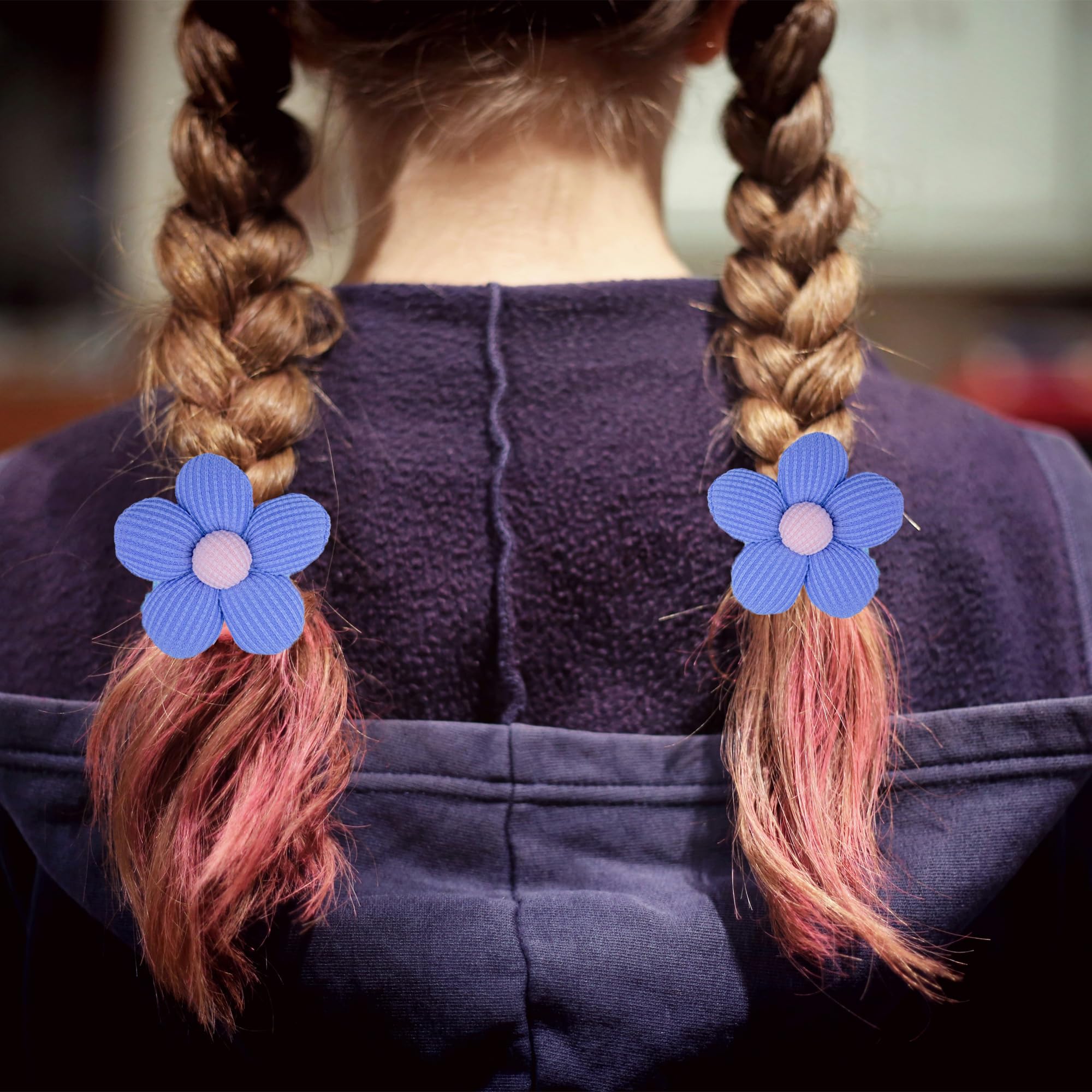 GTTUKK toddlers-hair-tie-wear-activity image shows secure hold during active play