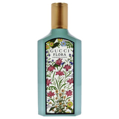 Gucci Flora Gorgeous Jasmine spray-mist demonstrates easy application for all-day scent