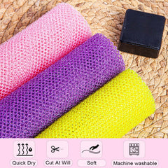 Gugull long net sponge demonstrates deep-cleaning action on skin.